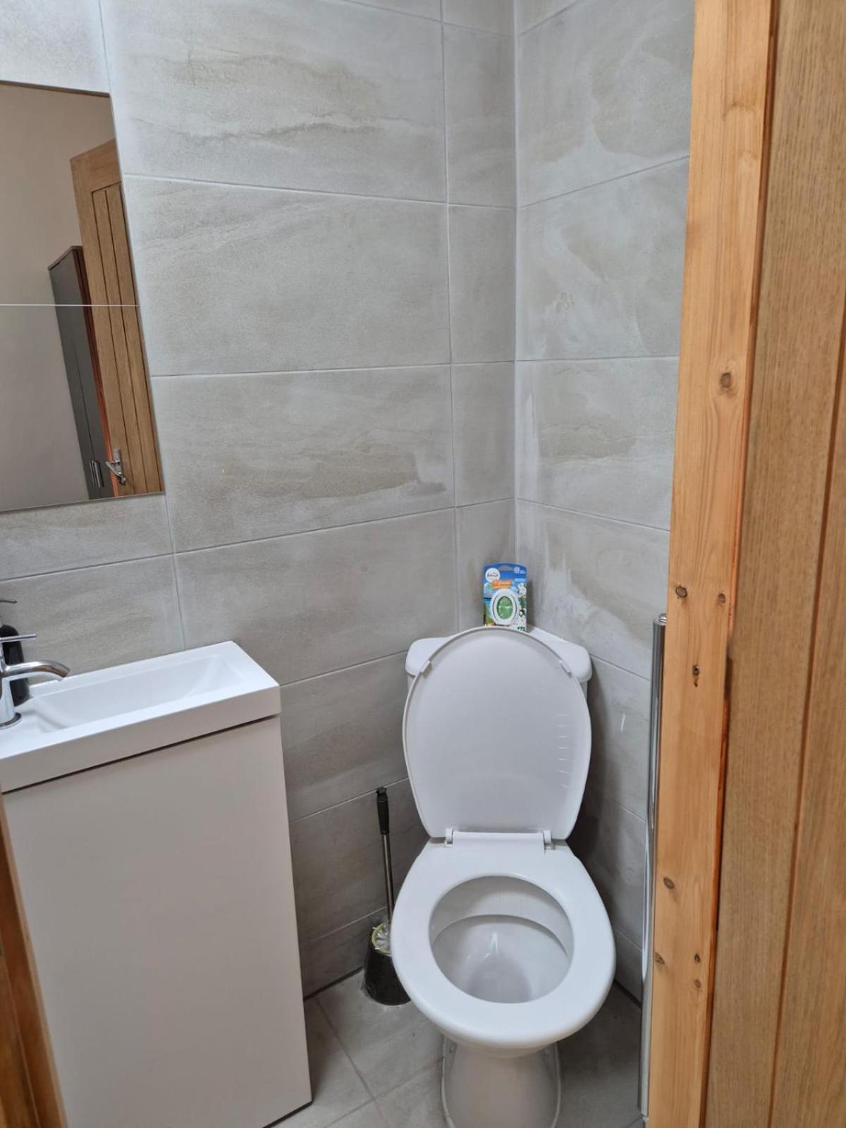 Rooms In Manchester 6 Minutes Drive To Victoria Station Екстериор снимка