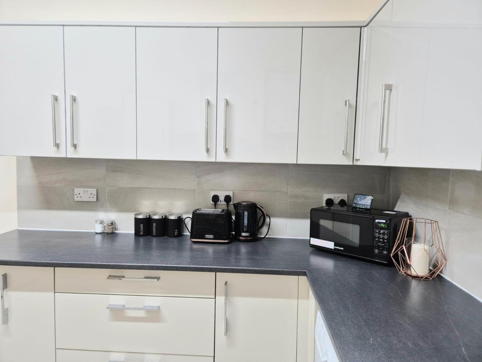 Rooms In Manchester 6 Minutes Drive To Victoria Station Екстериор снимка