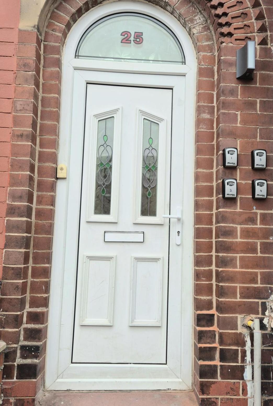Rooms In Manchester 6 Minutes Drive To Victoria Station Екстериор снимка