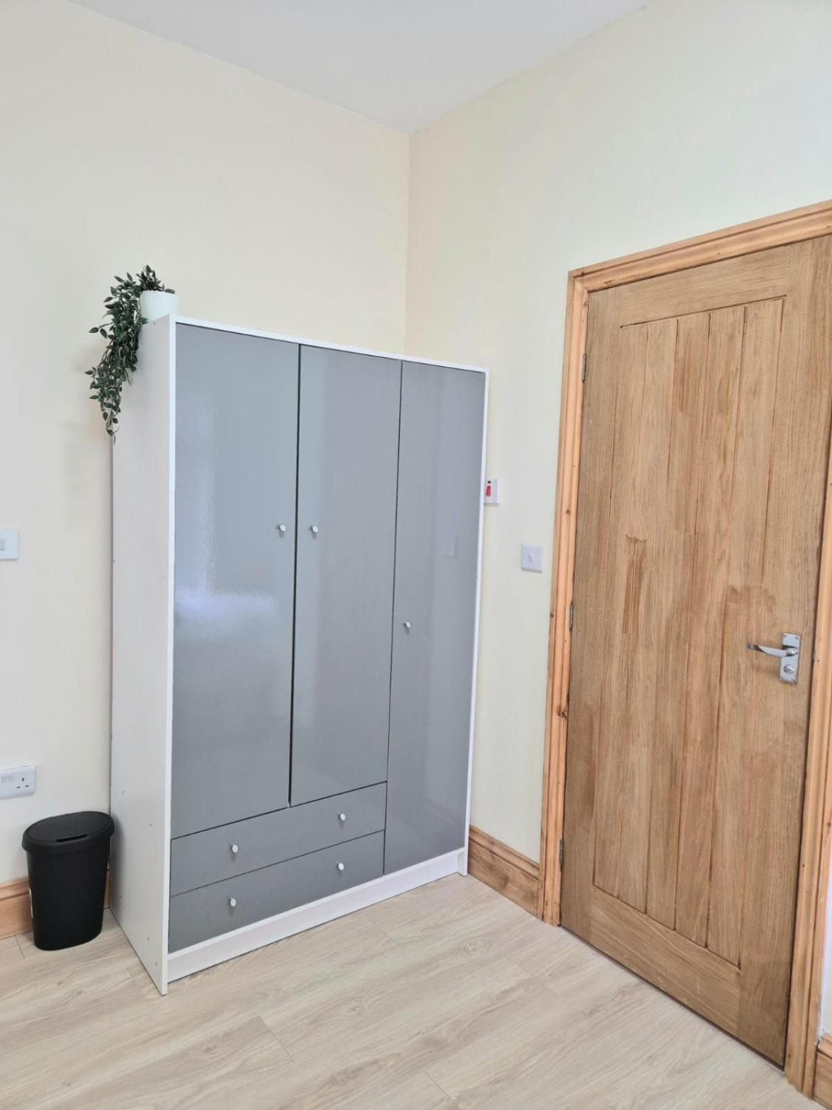 Rooms In Manchester 6 Minutes Drive To Victoria Station Екстериор снимка