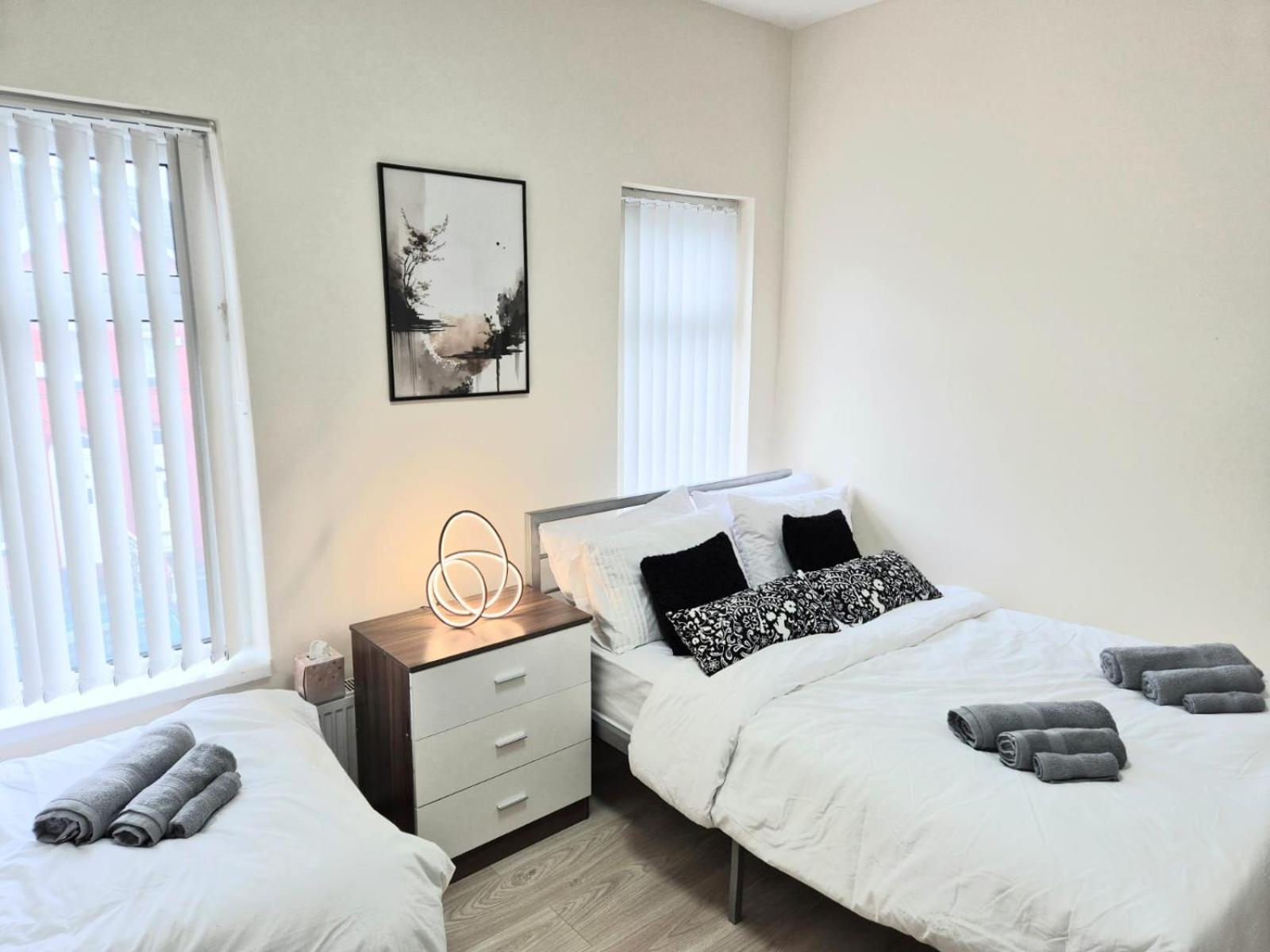 Rooms In Manchester 6 Minutes Drive To Victoria Station Стая снимка