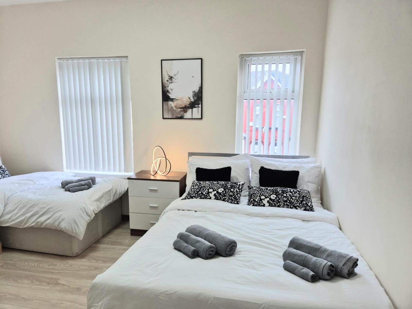 Rooms In Manchester 6 Minutes Drive To Victoria Station Екстериор снимка